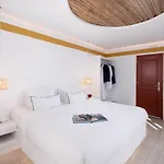Hotel Tagoo 4*