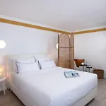 Tagoo Hotel
